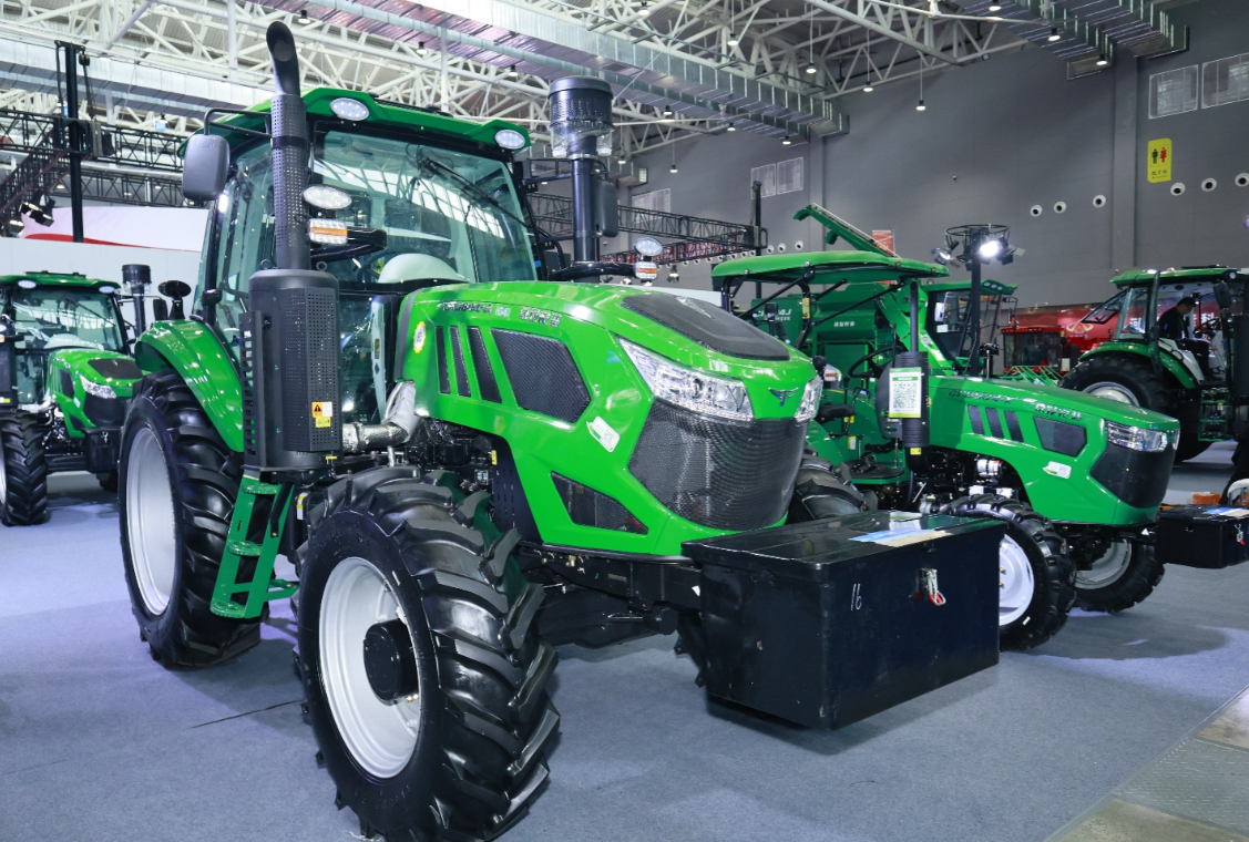 江苏省：2025年1-9月拖拉机产量及进出口市场概述